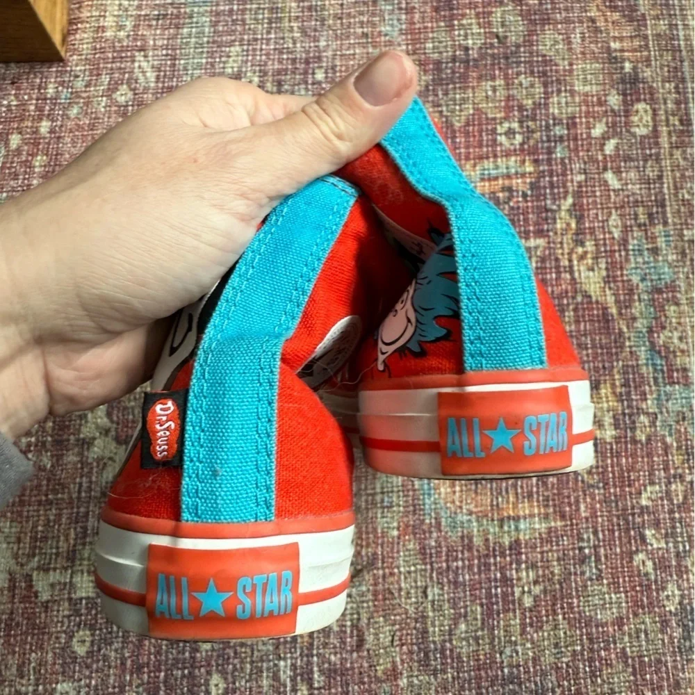 Converse fun red